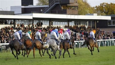 Huntingdon Racecards & Entries .